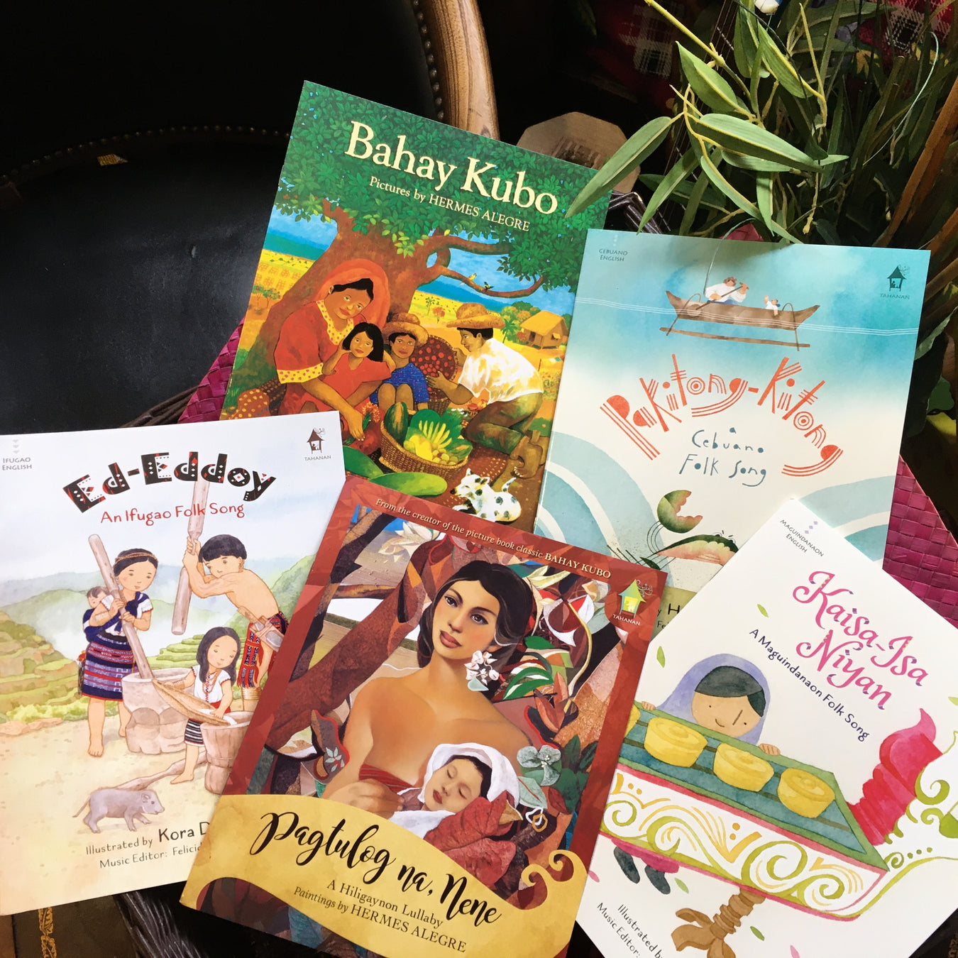 Folk Song Picture Books from Tahanan